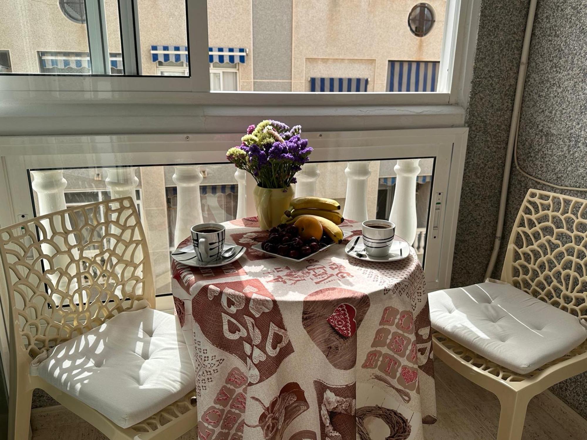 Apartament Montana Torrevieja Exterior foto